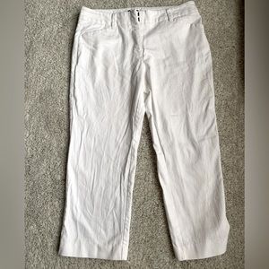 🎆🎇3for$9 NY & Co Cropped Pants